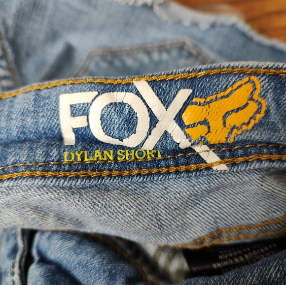 🎀 Fox Dylan short jean shorts size 3 - Picture 4 of 5